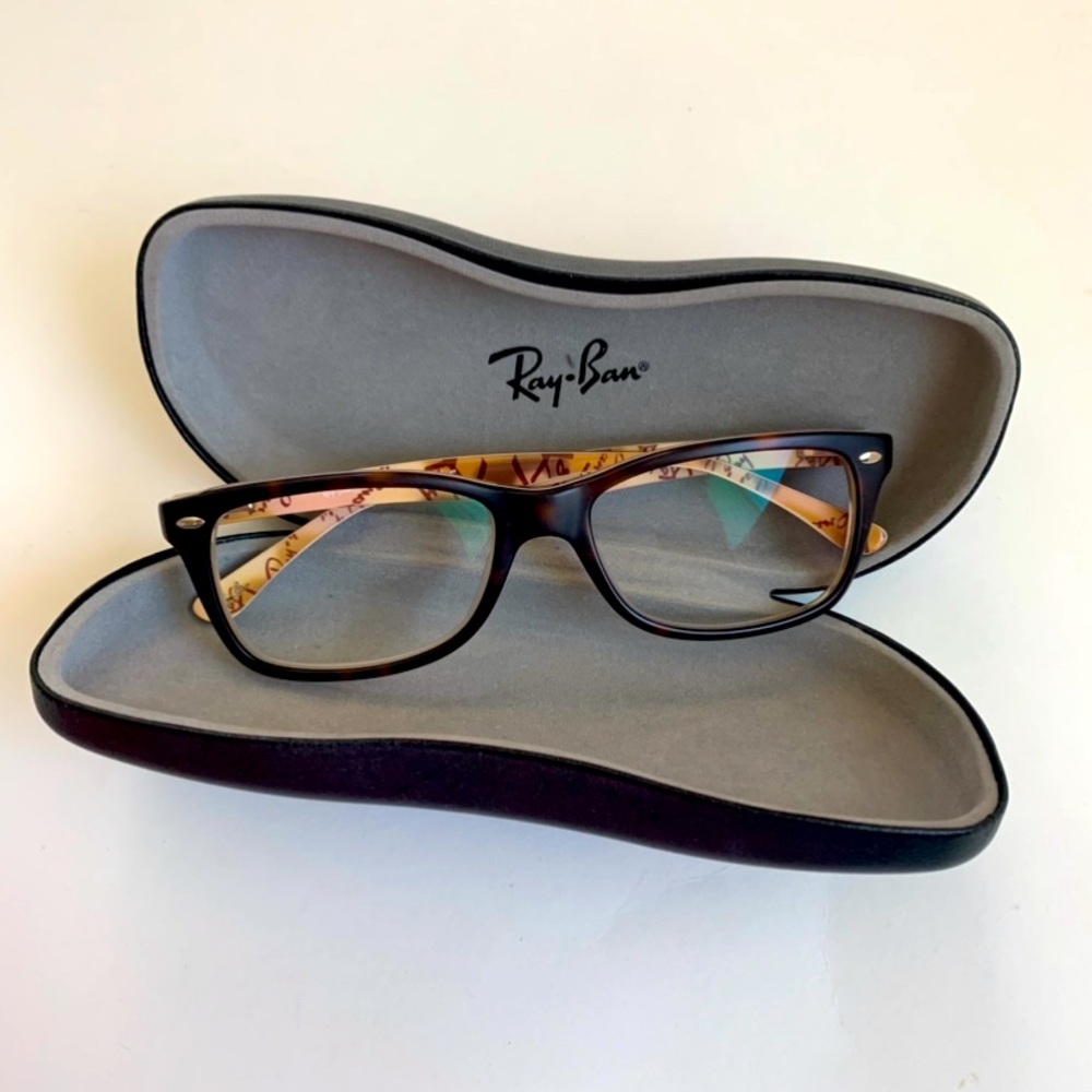 Preloved Rayban Tortoise Frames